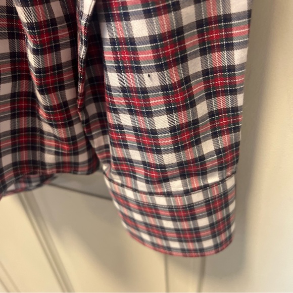 UNTUCKIT Mens Red Blue Plaid Button Down  Shirt Large Wrinkle Free - Picture 8 of 11
